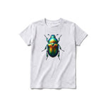 Un T-shirt gris cendré à manches courtes et col rond pour jeune, orné d'un motif représentant un arthropode sur le devant.