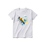 Un T-shirt gris cendré à manches courtes et col rond pour jeune, orné d'un motif représentant un arthropode sur le devant.