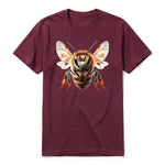 Un T-shirt marron à manches courtes et col rond, orné d'un motif représentant un arthropod sur le devant.