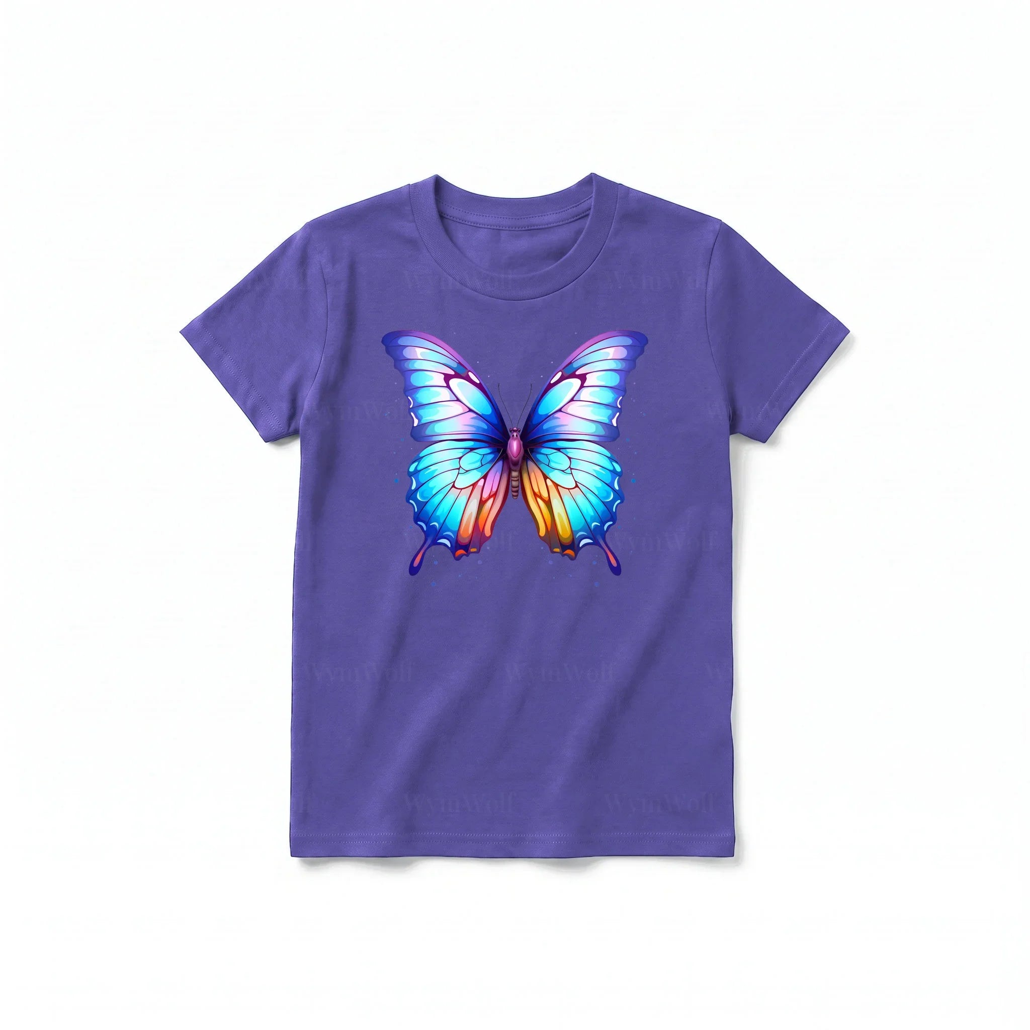 Un T-shirt violet à manches courtes et col rond pour jeune, orné d'un motif représentant un arthropode sur le devant.