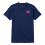 Un T-shirt marine à manches courtes et col rond, orné d'un motif représentant un arthropod sur la poitrine gauche.