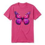 Un T-shirt framboise à manches courtes et col rond, orné d'un motif représentant un arthropod sur le devant.