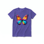 Un T-shirt violet à manches courtes et col rond pour jeune, orné d'un motif représentant un arthropode sur le devant.