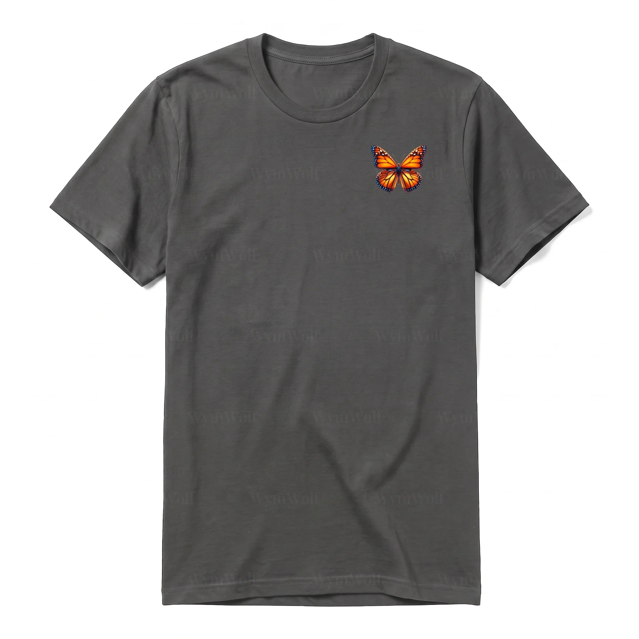 Un T-shirt charbon à manches courtes et col rond, orné d'un motif représentant un arthropod sur la poitrine gauche.