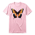 Un T-shirt rose à manches courtes et col rond, orné d'un motif représentant un arthropod sur le devant.