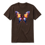 Un T-shirt chocolat à manches courtes et col rond, orné d'un motif représentant un arthropod sur le devant.