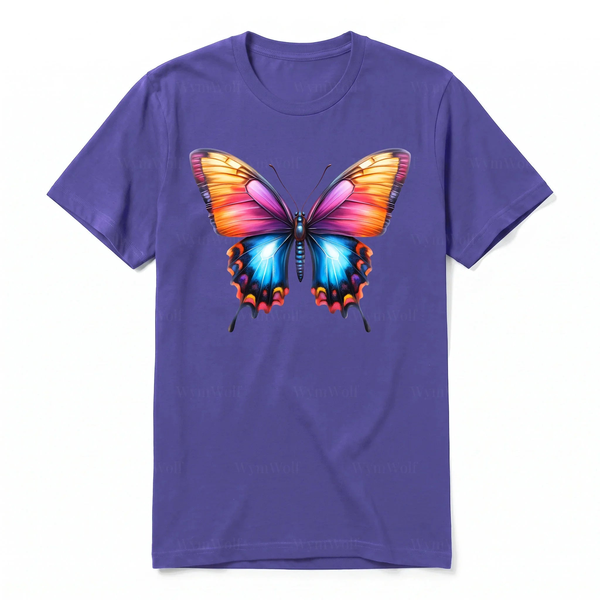 Un T-shirt violet à manches courtes et col rond, orné d'un motif représentant un arthropod sur le devant.