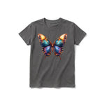 Un T-shirt charbon à manches courtes et col rond pour jeune, orné d'un motif représentant un arthropode sur le devant.