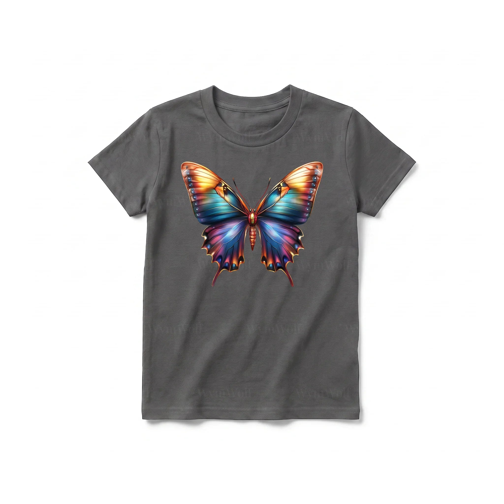Un T-shirt charbon à manches courtes et col rond pour jeune, orné d'un motif représentant un arthropode sur le devant.