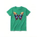 Un T-shirt kelly à manches courtes et col rond pour jeune, orné d'un motif représentant un arthropode sur le devant.