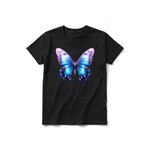 Un T-shirt noir à manches courtes et col rond pour jeune, orné d'un motif représentant un arthropode sur le devant.