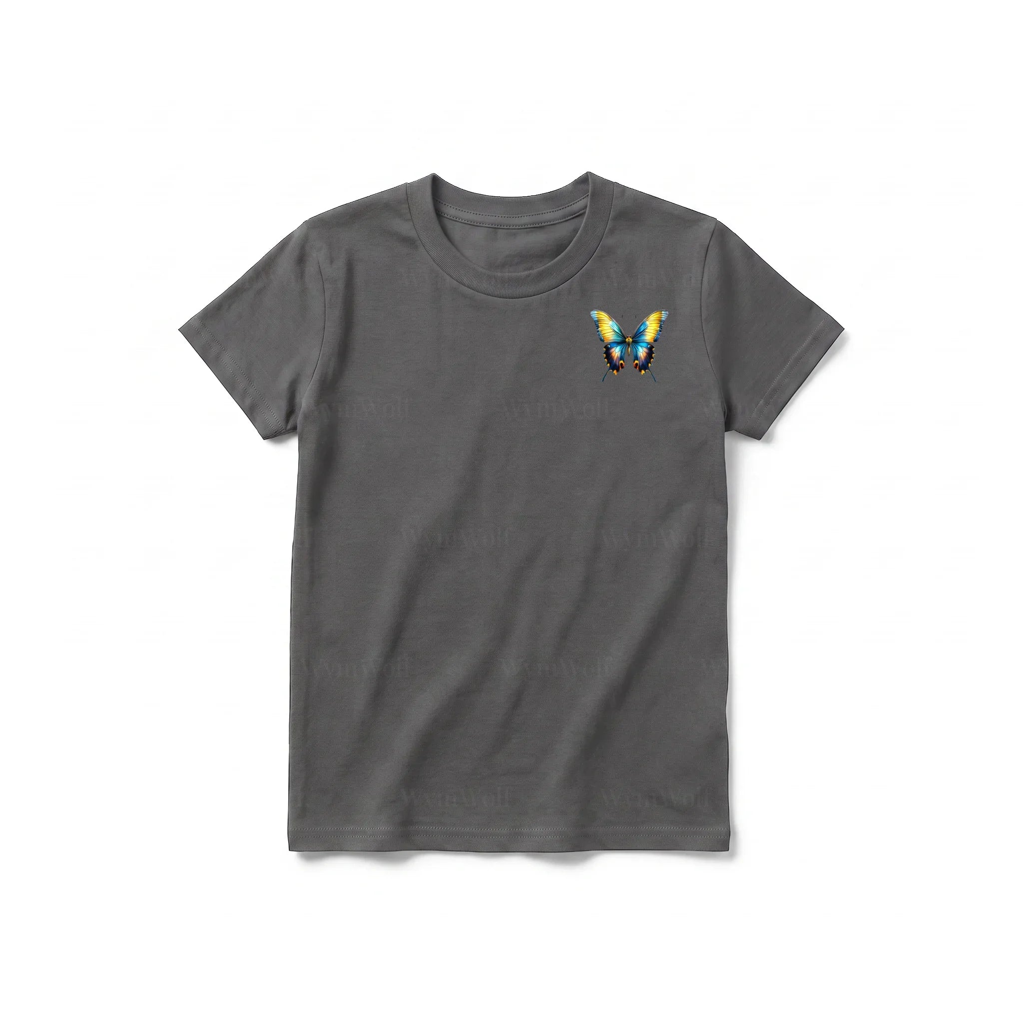 Un T-shirt charbon à manches courtes et col rond pour jeune, orné d'un motif représentant un arthropode sur la poitrine gauche.