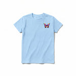 Un T-shirt poudre à manches courtes et col rond pour jeune, orné d'un motif représentant un arthropode sur la poitrine gauche.