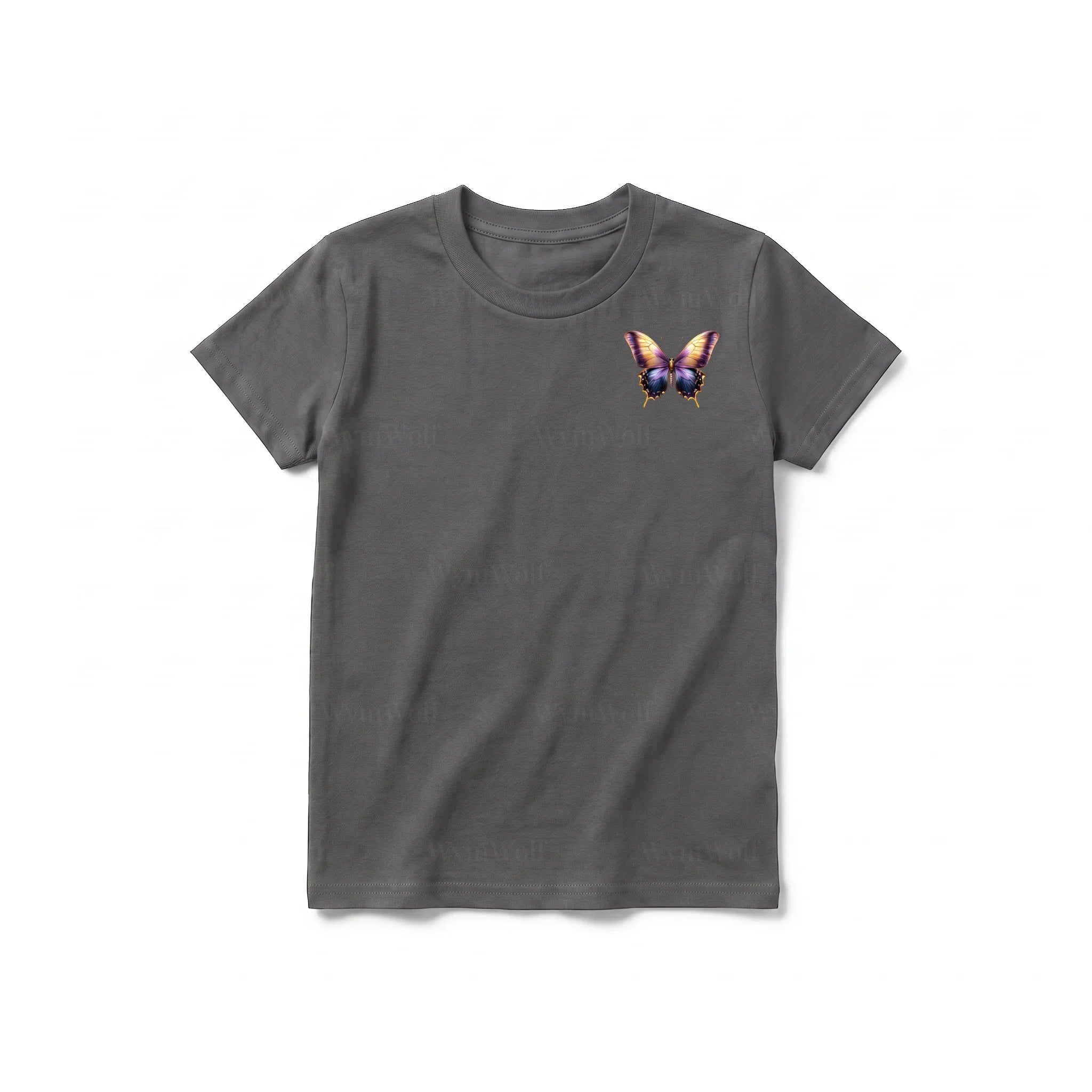 Un T-shirt charbon à manches courtes et col rond pour jeune, orné d'un motif représentant un arthropode sur la poitrine gauche.