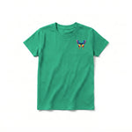 Un T-shirt kelly à manches courtes et col rond pour jeune, orné d'un motif représentant un arthropode sur la poitrine gauche.
