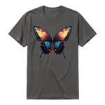 Un T-shirt charbon à manches courtes et col rond, orné d'un motif représentant un arthropod sur le devant.
