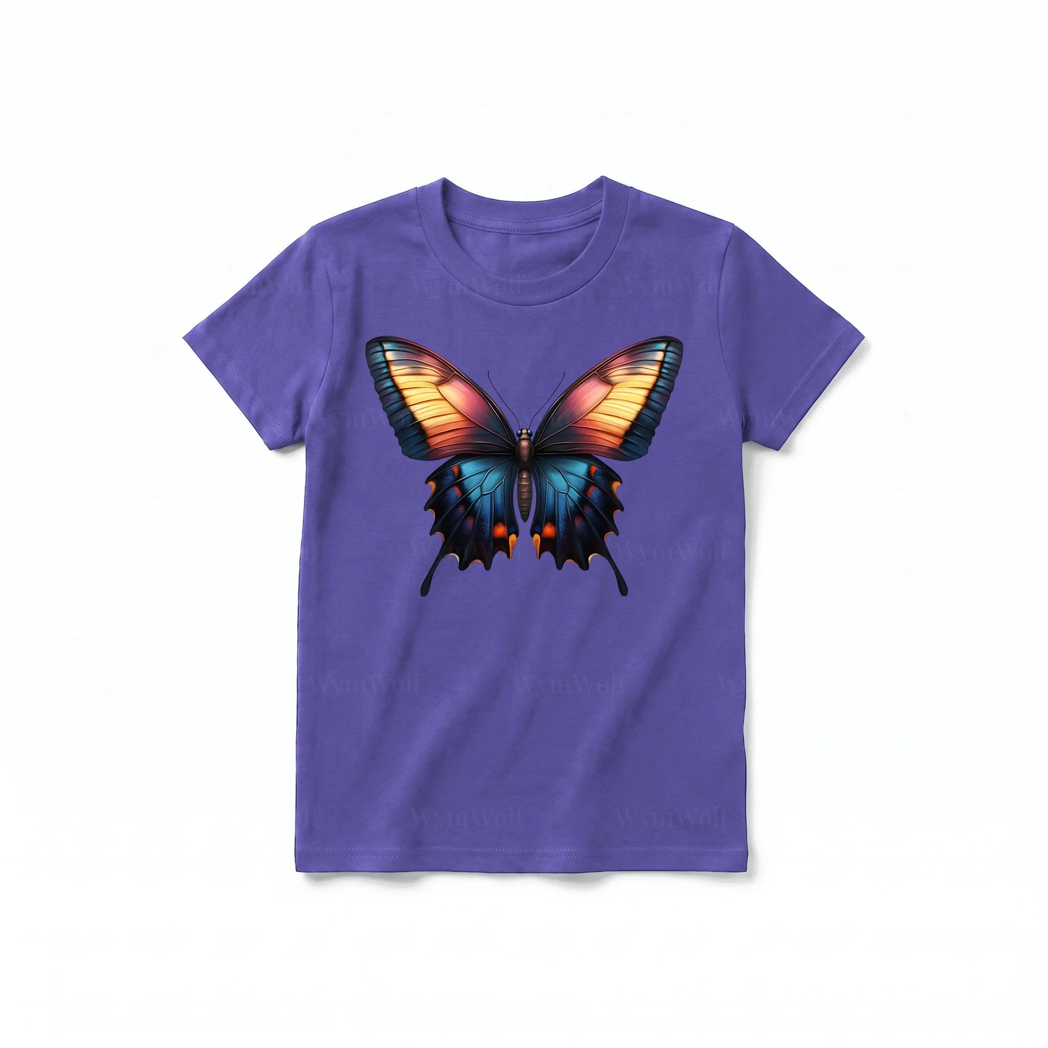 Un T-shirt violet à manches courtes et col rond pour jeune, orné d'un motif représentant un arthropode sur le devant.