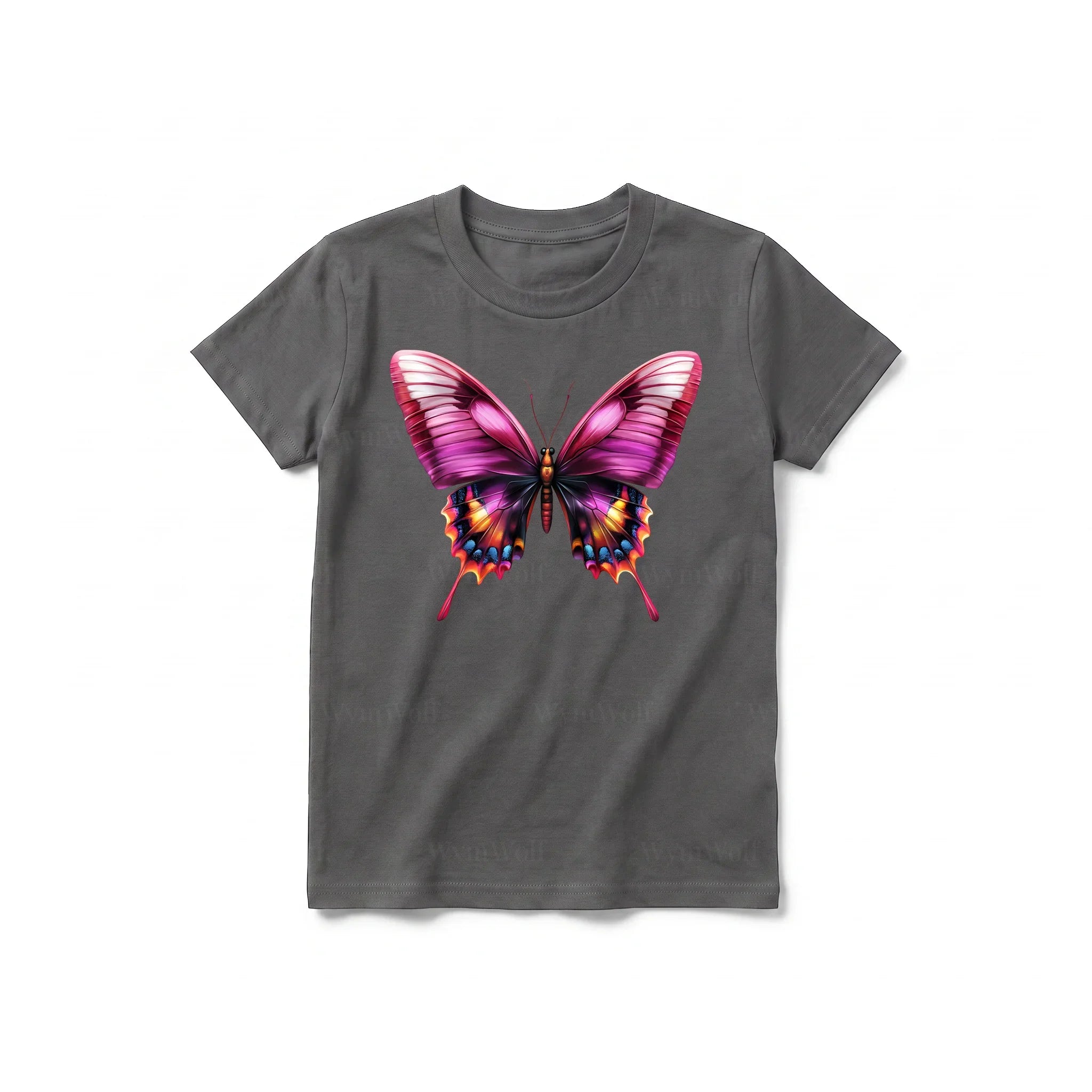 Un T-shirt charbon à manches courtes et col rond pour jeune, orné d'un motif représentant un arthropode sur le devant.