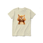 Un T-shirt latte à manches courtes et col rond pour jeune, orné d'un motif représentant un chat sur le devant.