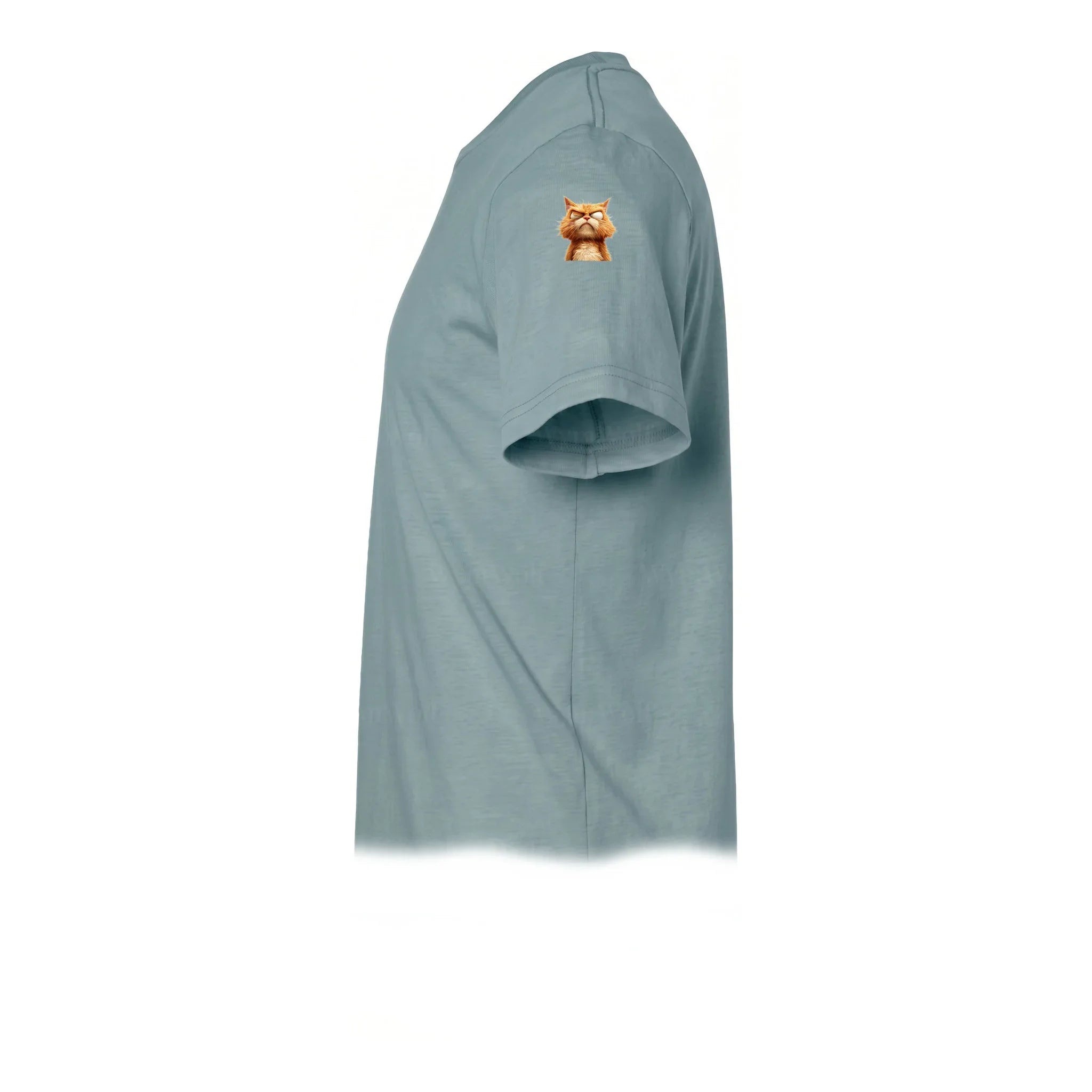 Un T-shirt sauge à manches courtes et col rond, orné d'un motif représentant un chat sur le haut de la manche gauche.