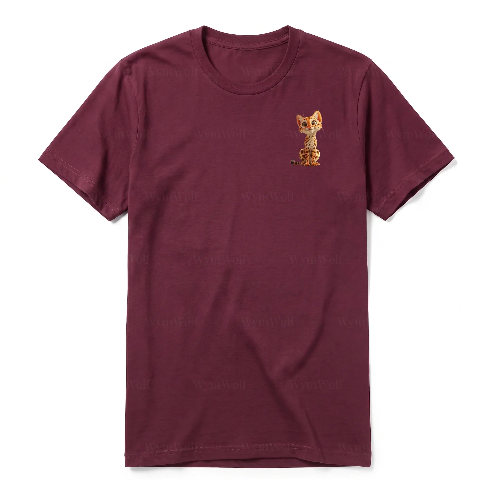 Un T-shirt marron à manches courtes et col rond, orné d'un motif représentant un chat sur la poitrine gauche.