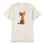Un T-shirt blanc vintage à manches courtes et col rond, orné d'un motif représentant un chat sur le devant.