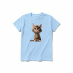 Un T-shirt poudre à manches courtes et col rond pour jeune, orné d'un motif représentant un chat sur le devant.