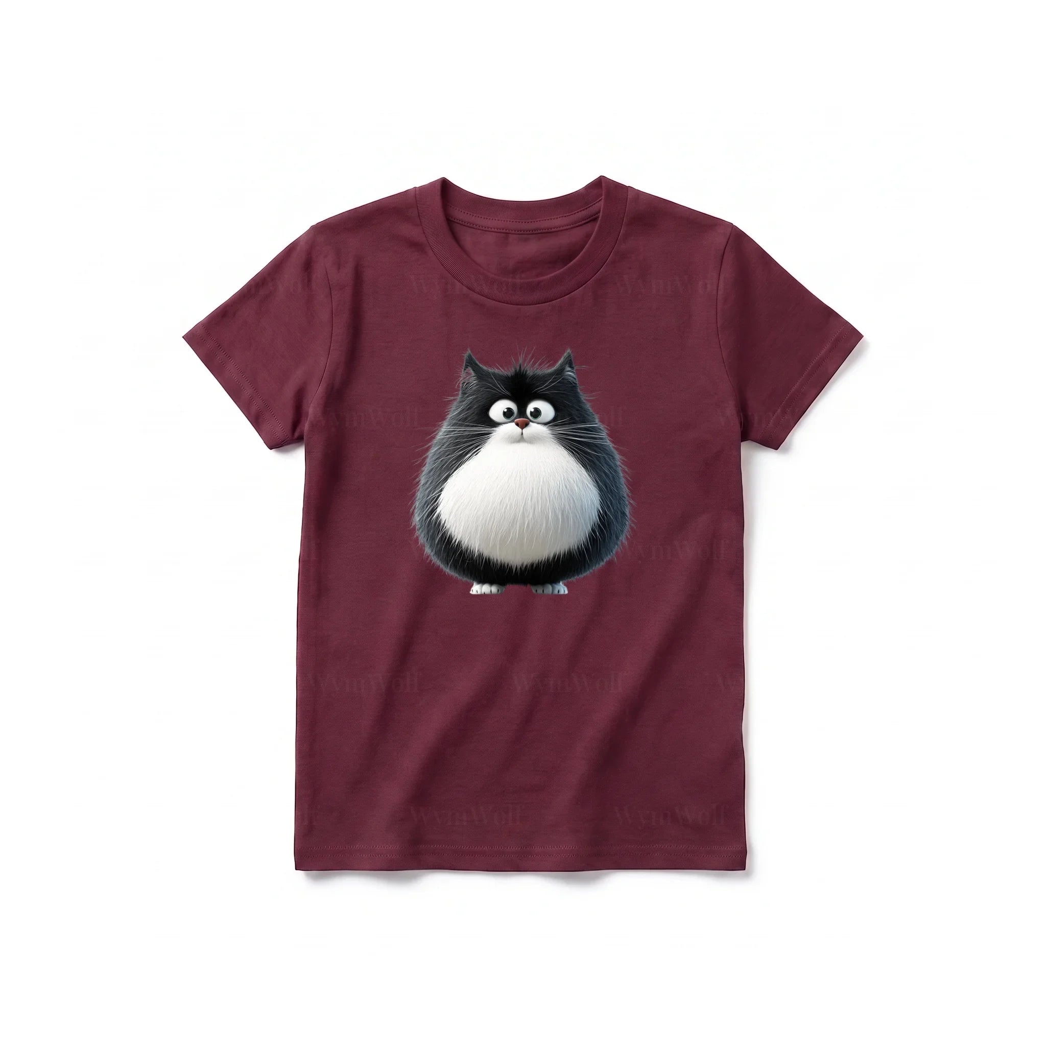 Un T-shirt marron à manches courtes et col rond pour jeune, orné d'un motif représentant un chat sur le devant.