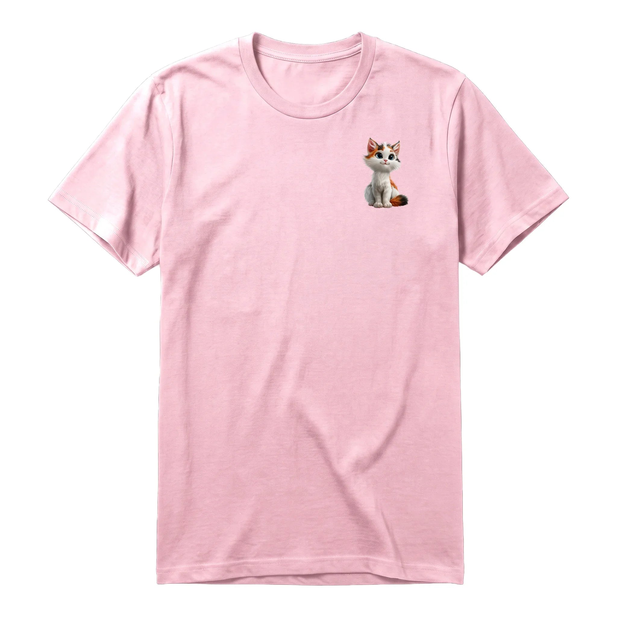 Un T-shirt rose à manches courtes et col rond, orné d'un motif représentant un chat sur la poitrine gauche.