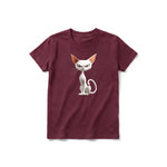 Un T-shirt marron à manches courtes et col rond pour jeune, orné d'un motif représentant un chat sur le devant.