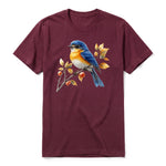 Un T-shirt marron T-shirt à col rond et manches courtes pour adulte, orné d'un motif représentant un oiseau sur le devant.