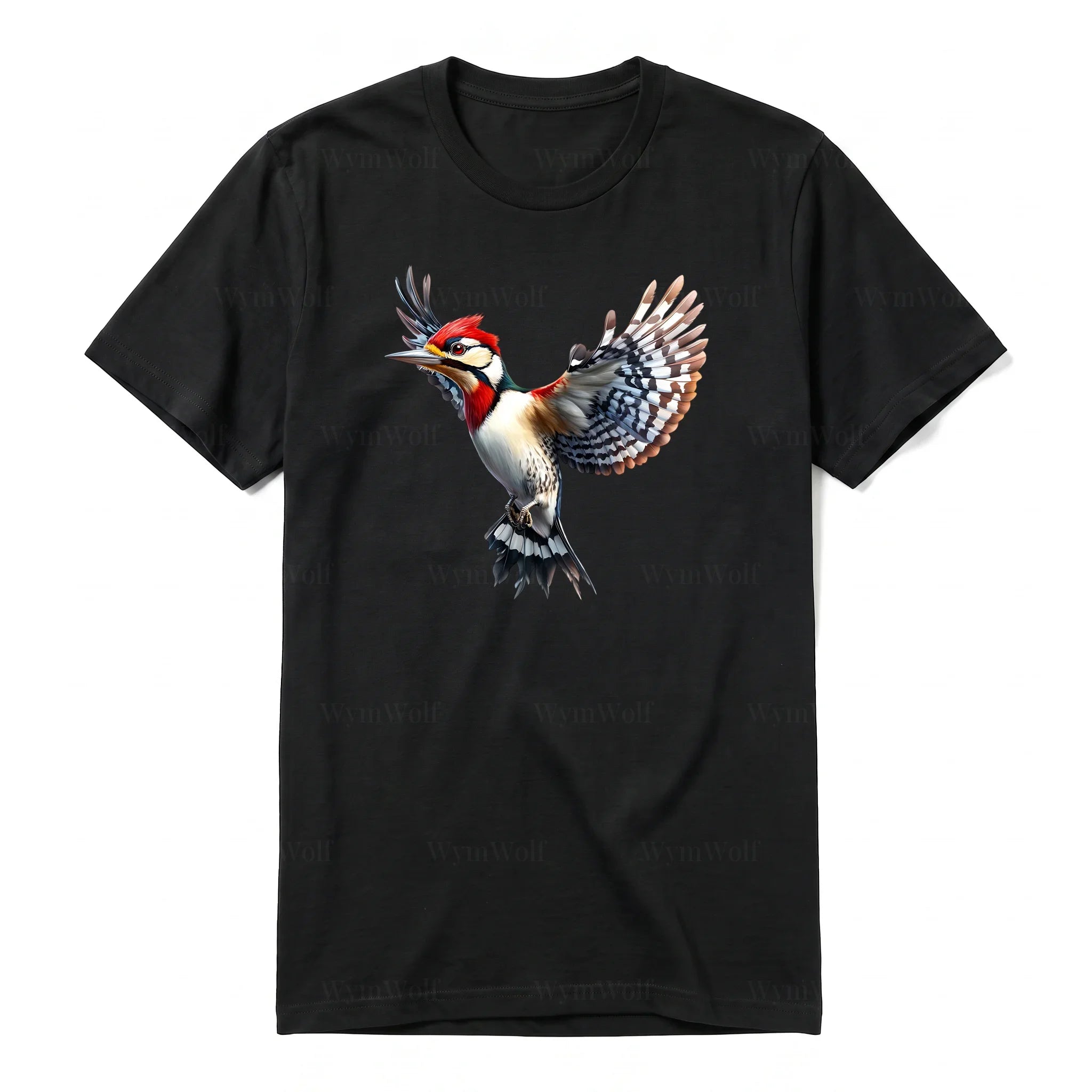 Un T-shirt noir T-shirt à col rond et manches courtes pour adulte, orné d'un motif représentant un oiseau sur le devant.