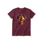 Un T-shirt marron à manches courtes et col rond pour jeune, orné d'un motif représentant un chien sur le devant.