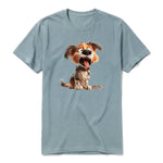 Un T-shirt sauge à manches courtes et col rond, orné d'un motif représentant un chien sur le devant.