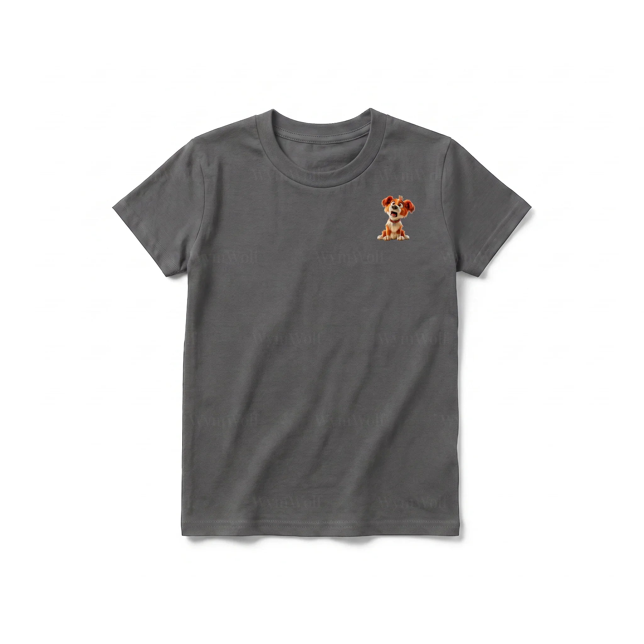Un T-shirt charbon à manches courtes et col rond pour jeune, orné d'un motif représentant un chien sur la poitrine gauche.