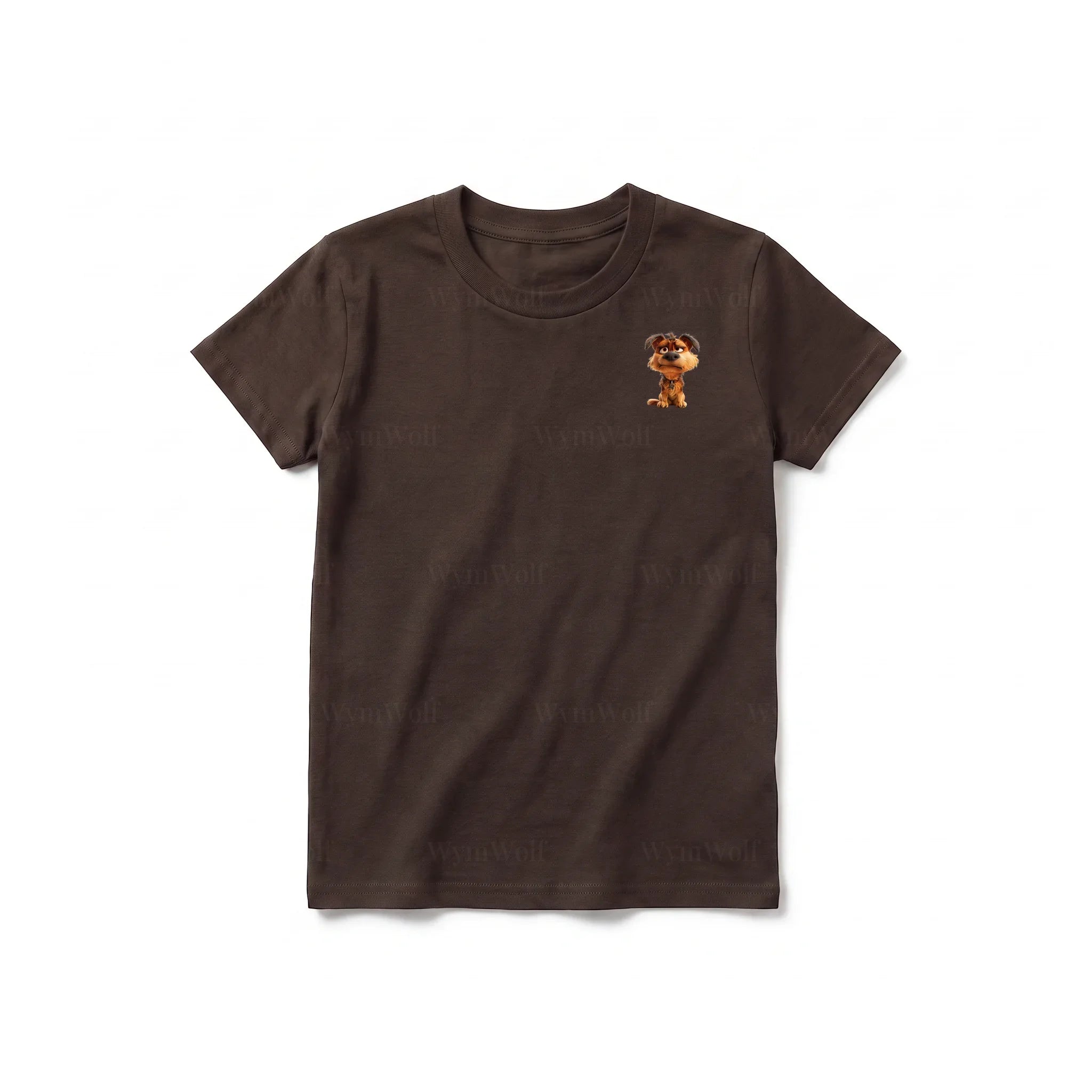 Un T-shirt chocolat à manches courtes et col rond pour jeune, orné d'un motif représentant un chien sur la poitrine gauche.
