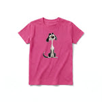Un T-shirt framboise à manches courtes et col rond pour jeune, orné d'un motif représentant un chien sur le devant.
