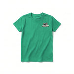 Un T-shirt kelly à manches courtes et col rond pour jeune, orné d'un motif représentant un chien sur la poitrine gauche.