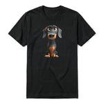Un T-shirt noir à manches courtes et col rond, orné d'un motif représentant un chien sur le devant.