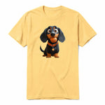 Un T-shirt moutarde à manches courtes et col rond, orné d'un motif représentant un chien sur le devant.