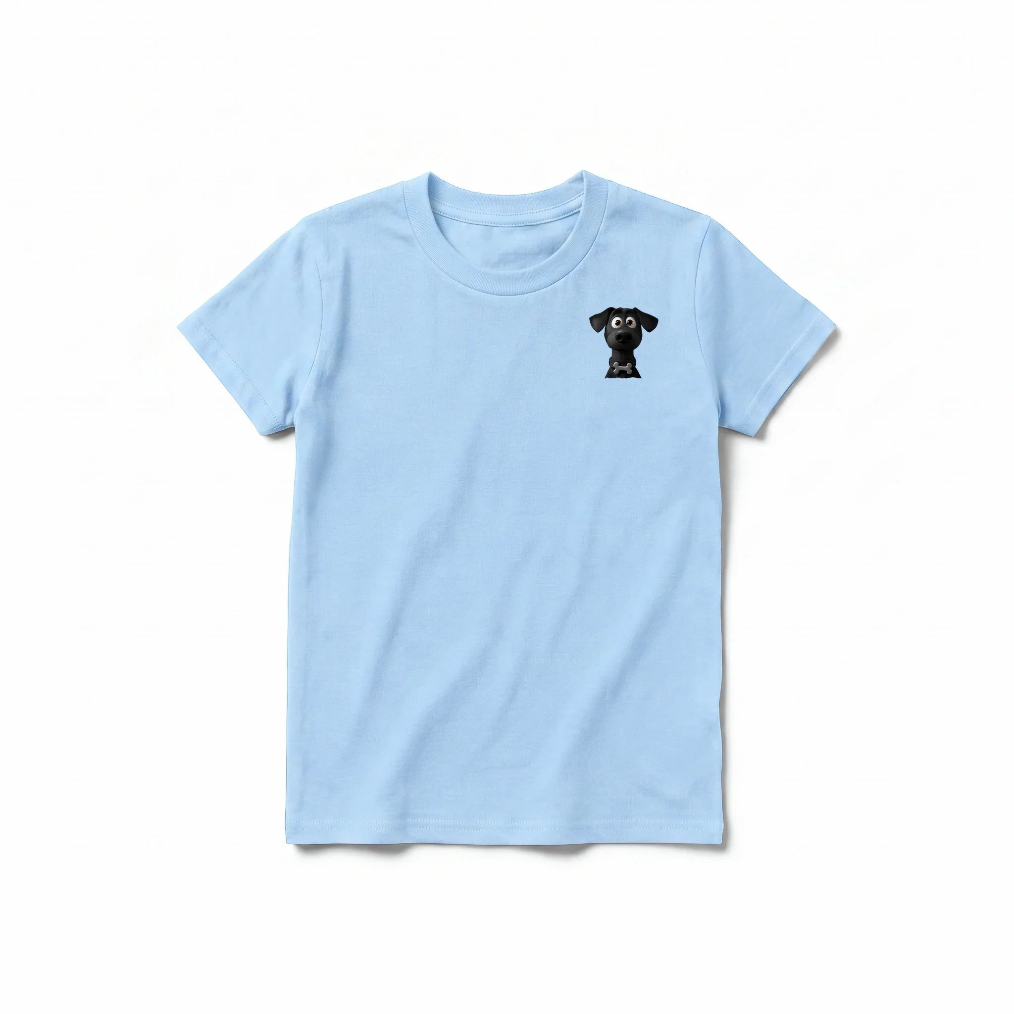 Un T-shirt poudre à manches courtes et col rond pour jeune, orné d'un motif représentant un chien sur la poitrine gauche.