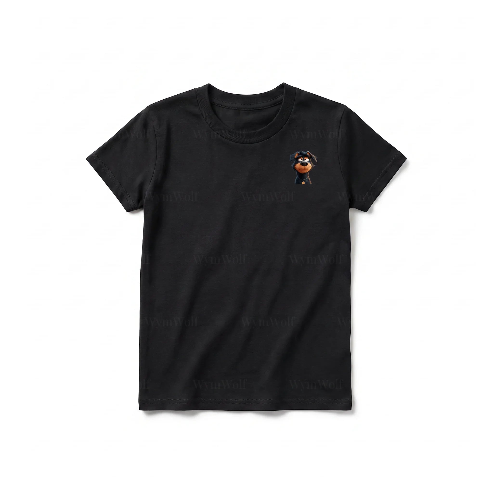 Un T-shirt noir à manches courtes et col rond pour jeune, orné d'un motif représentant un chien sur la poitrine gauche.