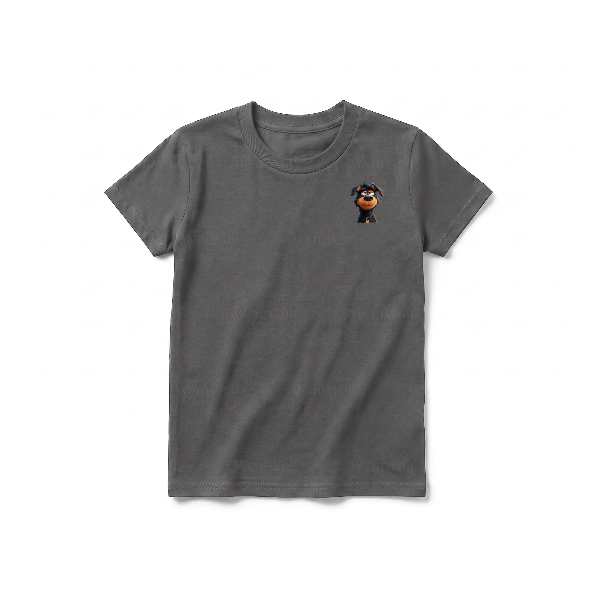 Un T-shirt charbon à manches courtes et col rond pour jeune, orné d'un motif représentant un chien sur la poitrine gauche.
