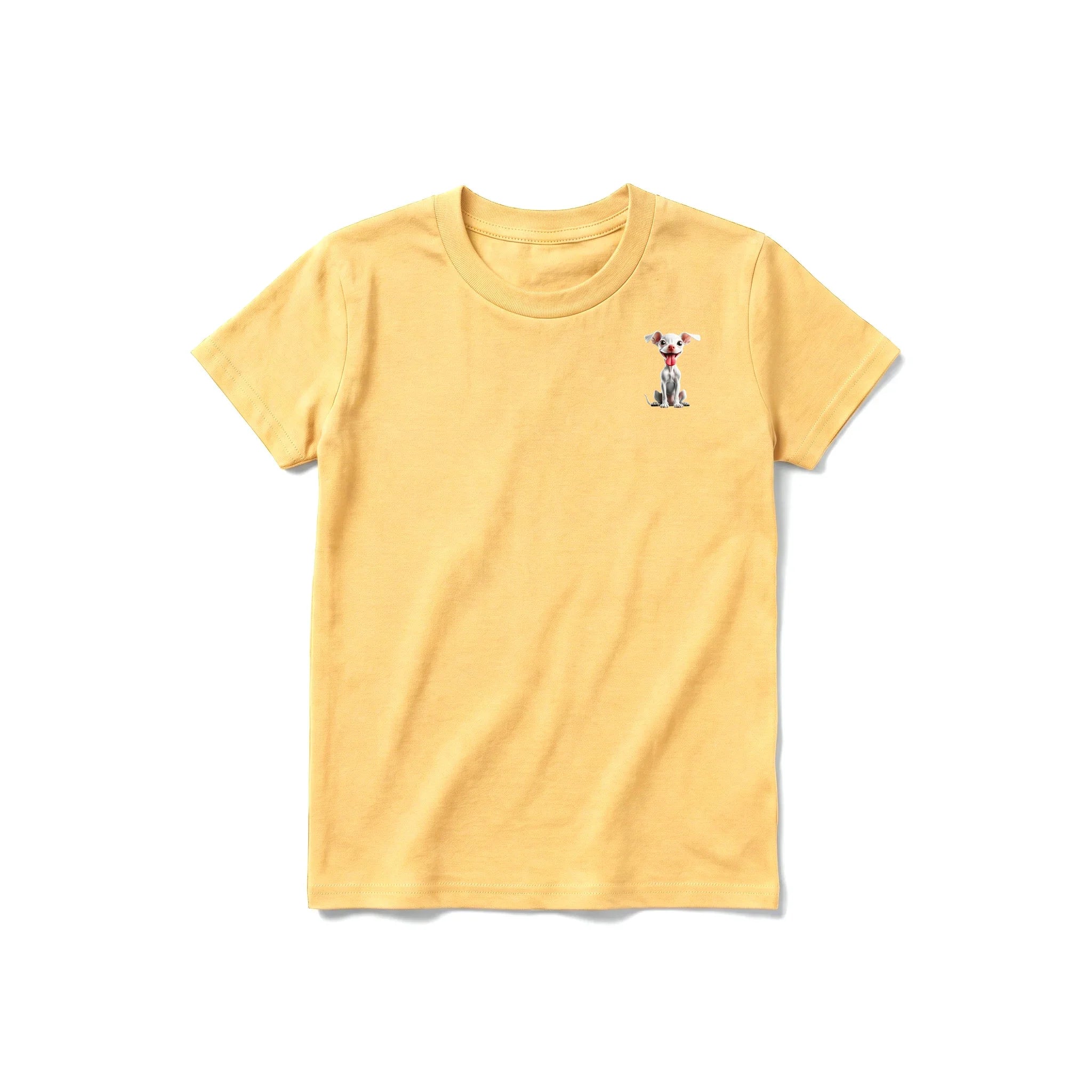 Un T-shirt moutarde à manches courtes et col rond pour jeune, orné d'un motif représentant un chien sur la poitrine gauche.