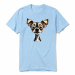 Un T-shirt poudre à manches courtes et col rond, orné d'un motif représentant un chien sur le devant.