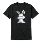 Un T-shirt noir à manches courtes et col rond, orné d'un motif représentant un animal de la ferme sur le devant.