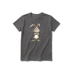Un T-shirt charbon à manches courtes et col rond pour jeune, orné d'un motif représentant un animal de la ferme sur le devant.