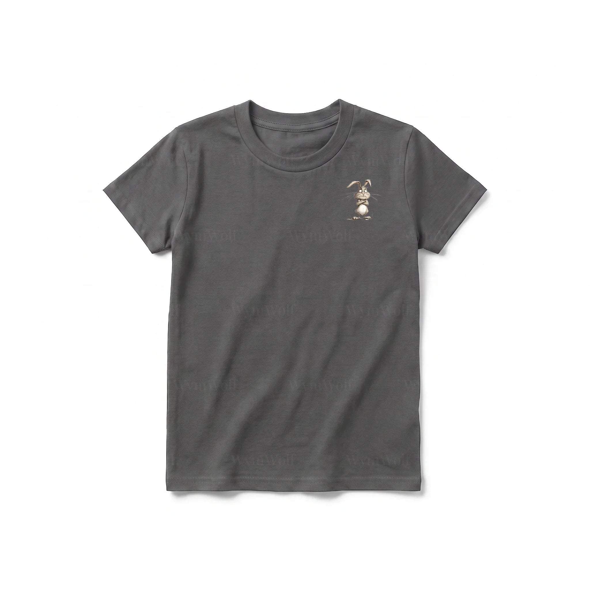 Un T-shirt charbon à manches courtes et col rond pour jeune, orné d'un motif représentant un animal de la ferme sur la poitrine gauche.