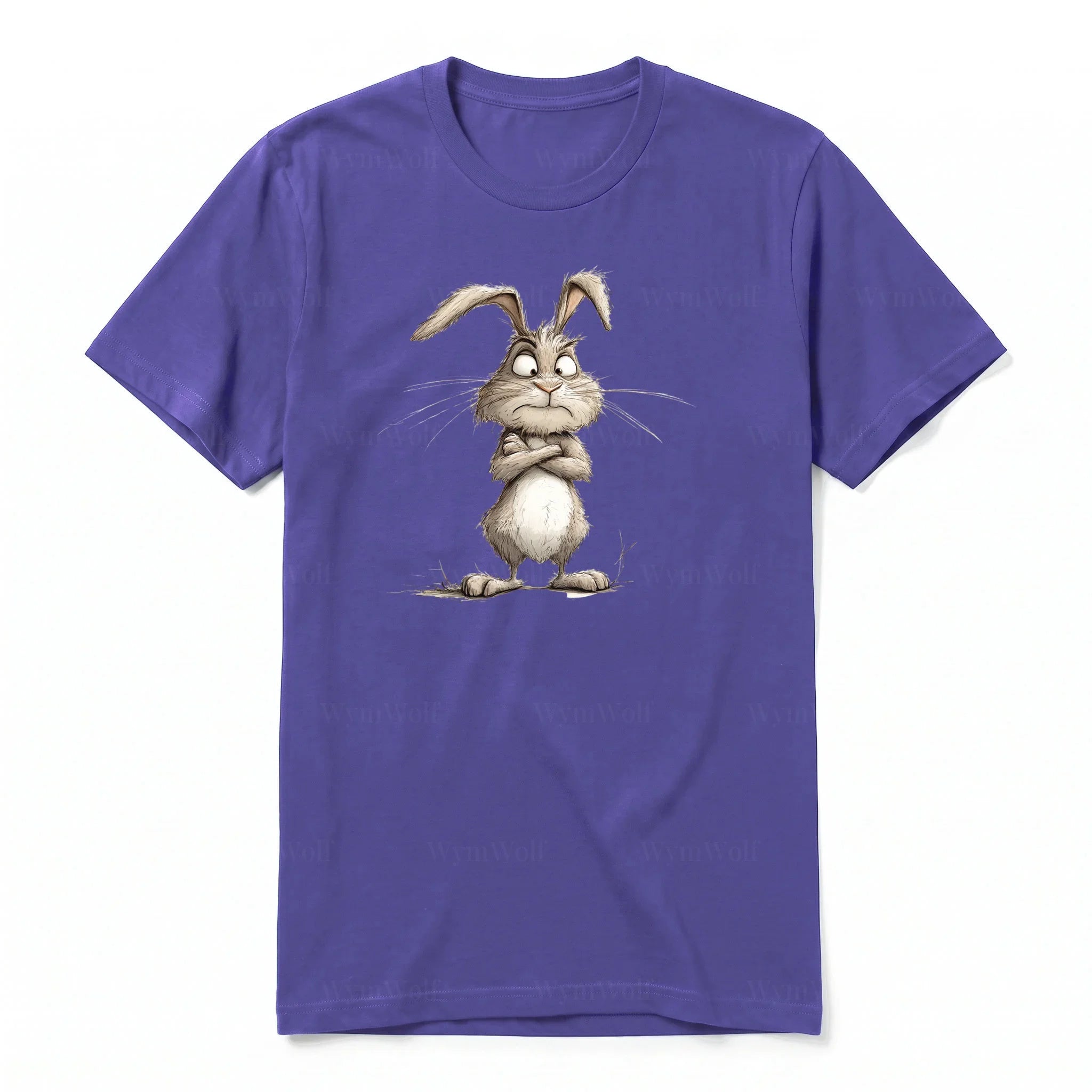 Un T-shirt violet à manches courtes et col rond, orné d'un motif représentant un animal de la ferme sur le devant.