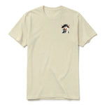Un T-shirt latte à manches courtes et col rond, orné d'un motif représentant un animal de la ferme sur la poitrine gauche.
